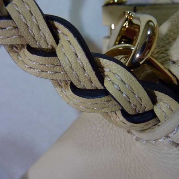 NEW Tory Burch Half-Moon Sand Dune Beige Leather Small Satchel/Crossbody Bag - Picture 10 of 13